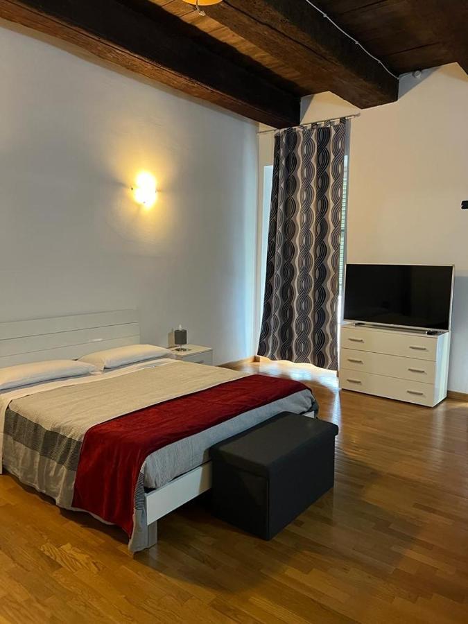 Apartament Casa Duomo Alba  Zewnętrze zdjęcie